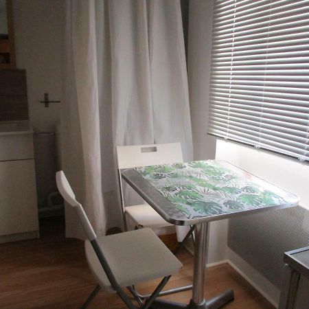 Petit Studio Lägenhet Lodève Exteriör bild